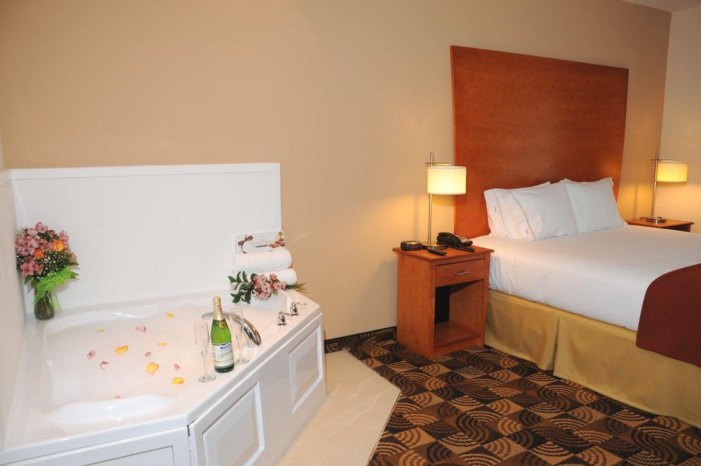 Holiday Inn Express Hotel & Suites Bainbridge By Ihg Exterior photo
